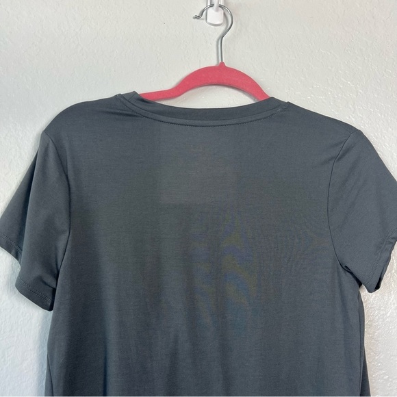 NWT Isabel Maternity Hello Little One Grey
Graphic Short Sleeve T-Shirt Size S - Picture 8 of 13